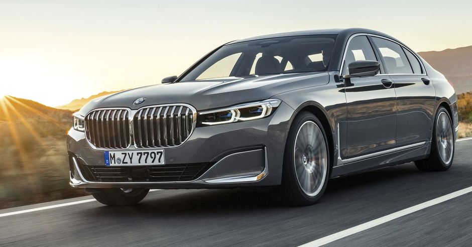 Alertă pentru șoferi! BMW recheamă peste 318.000 de mașini din cauza unui risc de incendiu. Ce modele sunt vizate?