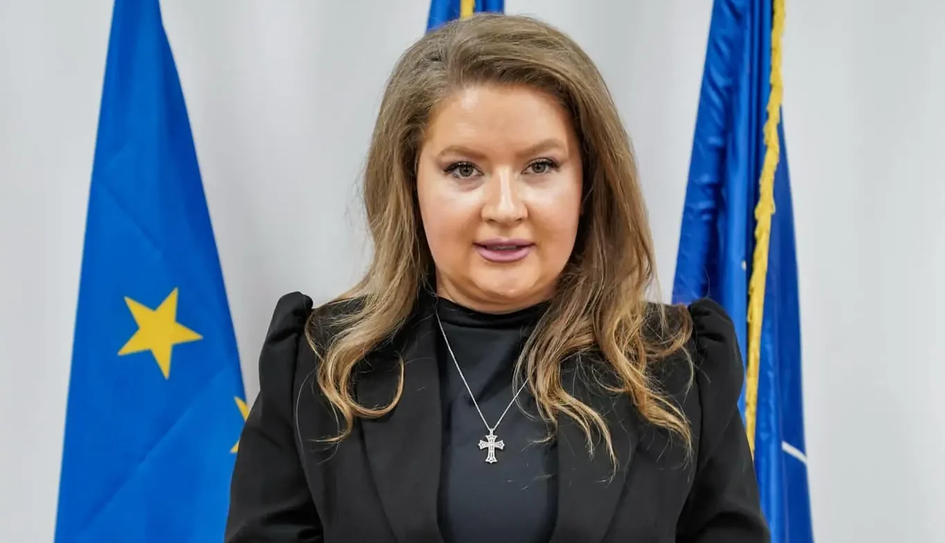 ULTIMĂ ORĂ! Ioana Făcăleață, în cărți pentru revenirea la Prefectura Argeș! SCHIMBĂRILE care pot urma!