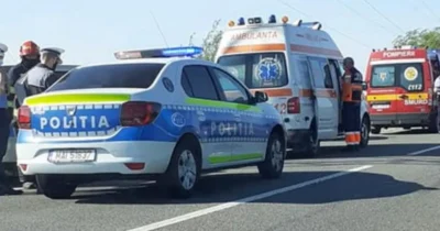 accident grav pe autostrada a1 11 persoane implicate un sofer in stare critica la spital 1747403407