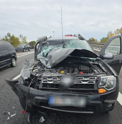 Acum! Trei mașini făcute praf în accident pe A1 Pitești-București! O persoană grav rănită! 1 a1111 acc 3
