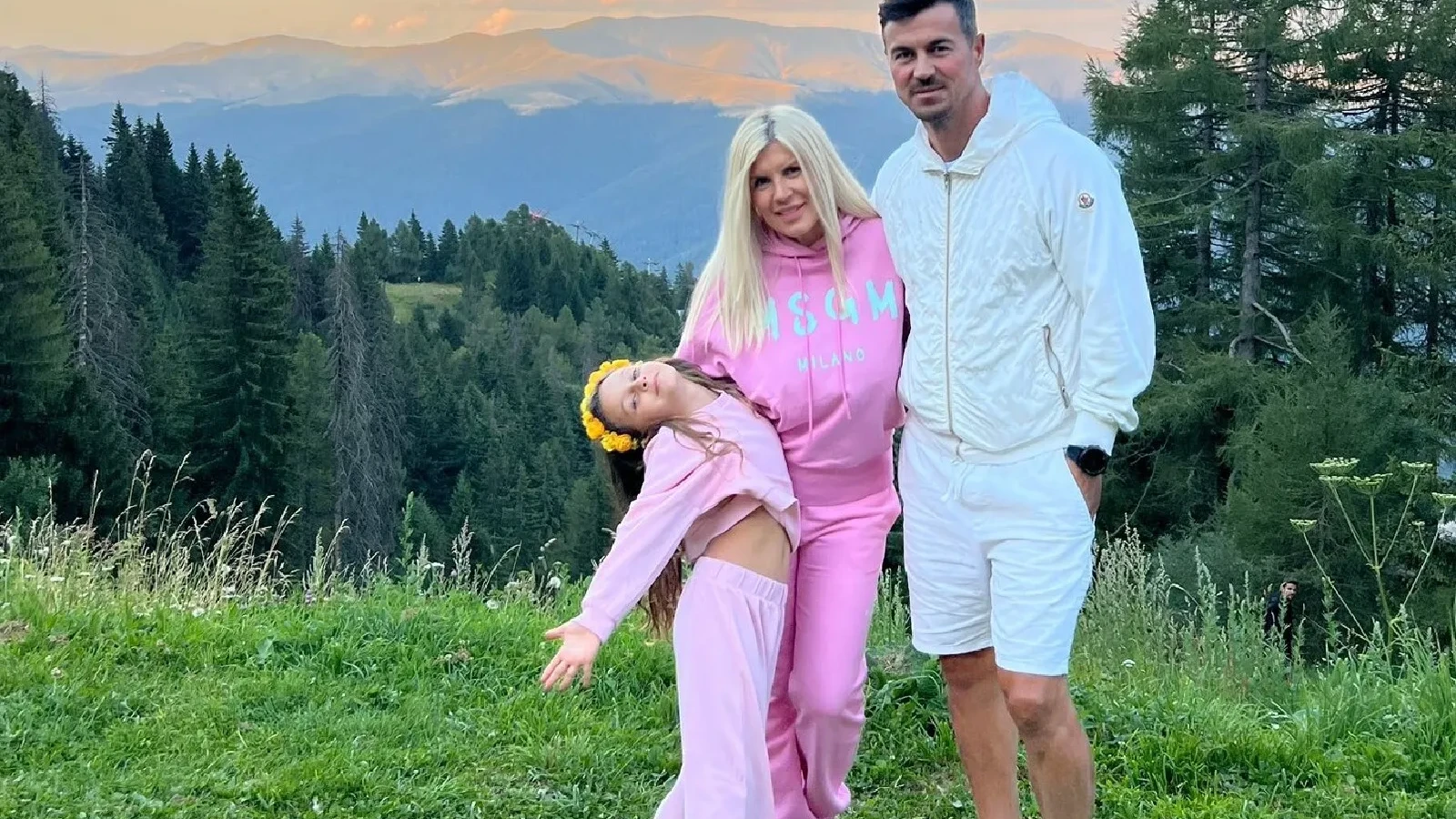 elena udrea fetita ksiCU