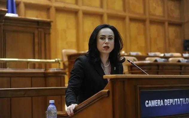 simona bucura oprescu