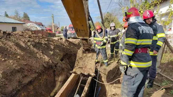 muncitori pamant accident de munca