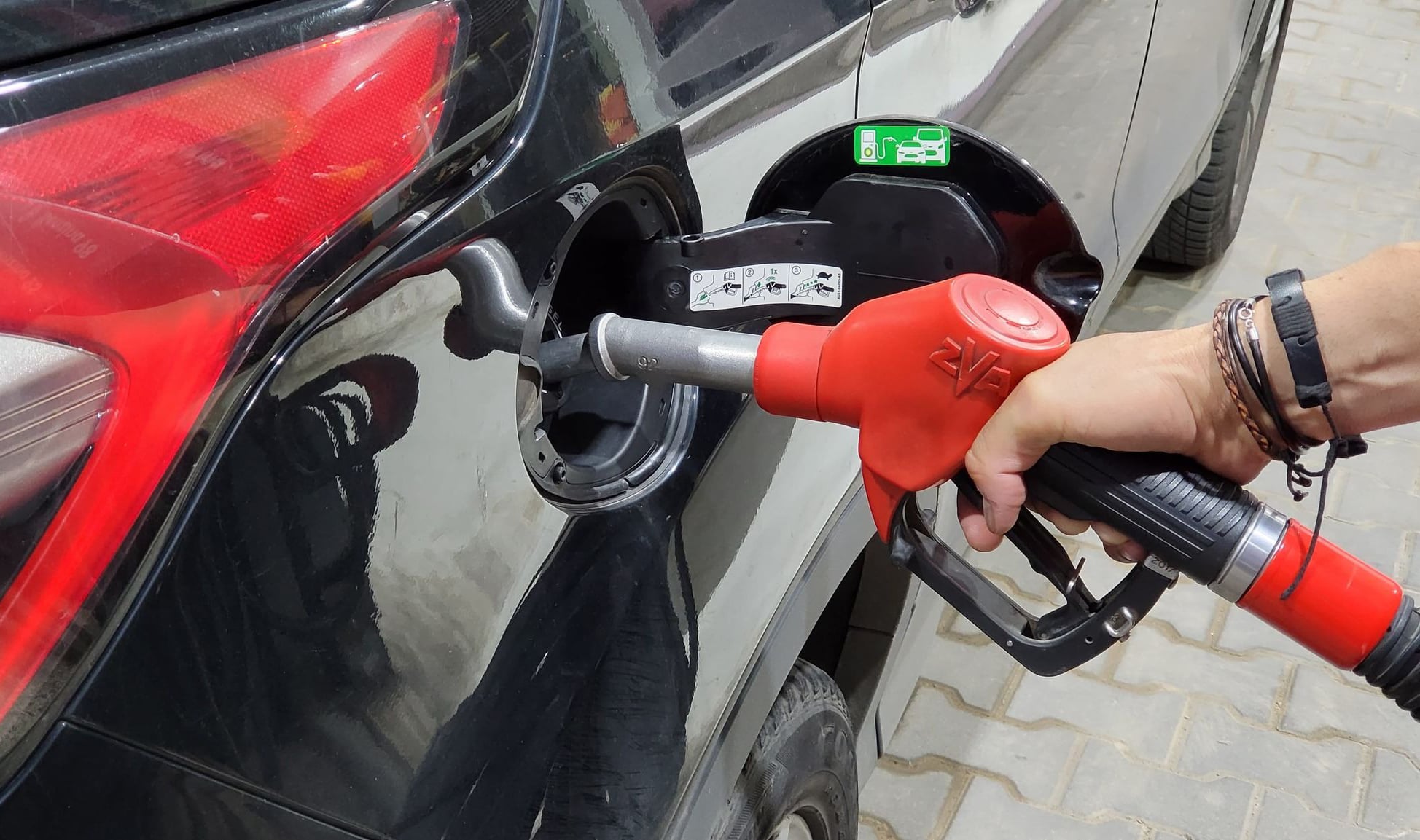 6b6a9f2b 9bd4 477c a5d7 2762ac3623e8