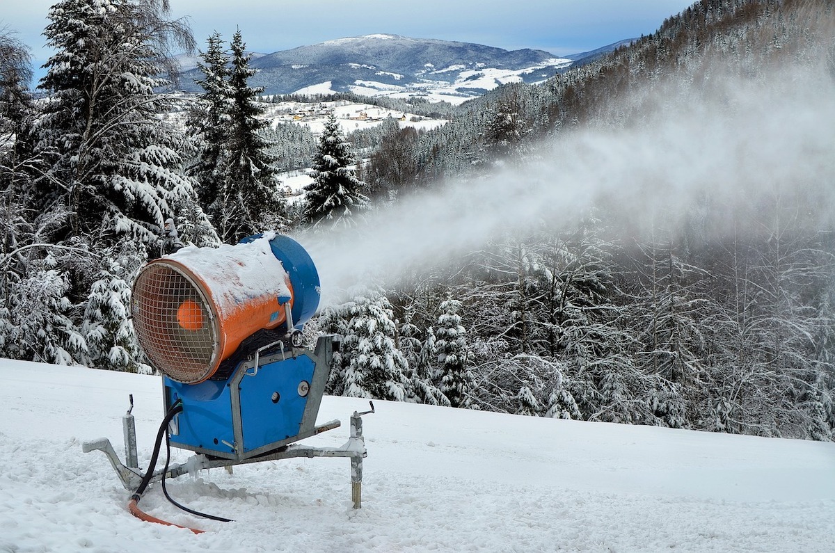 schiuri zapada tun de zapada zapada artificiala