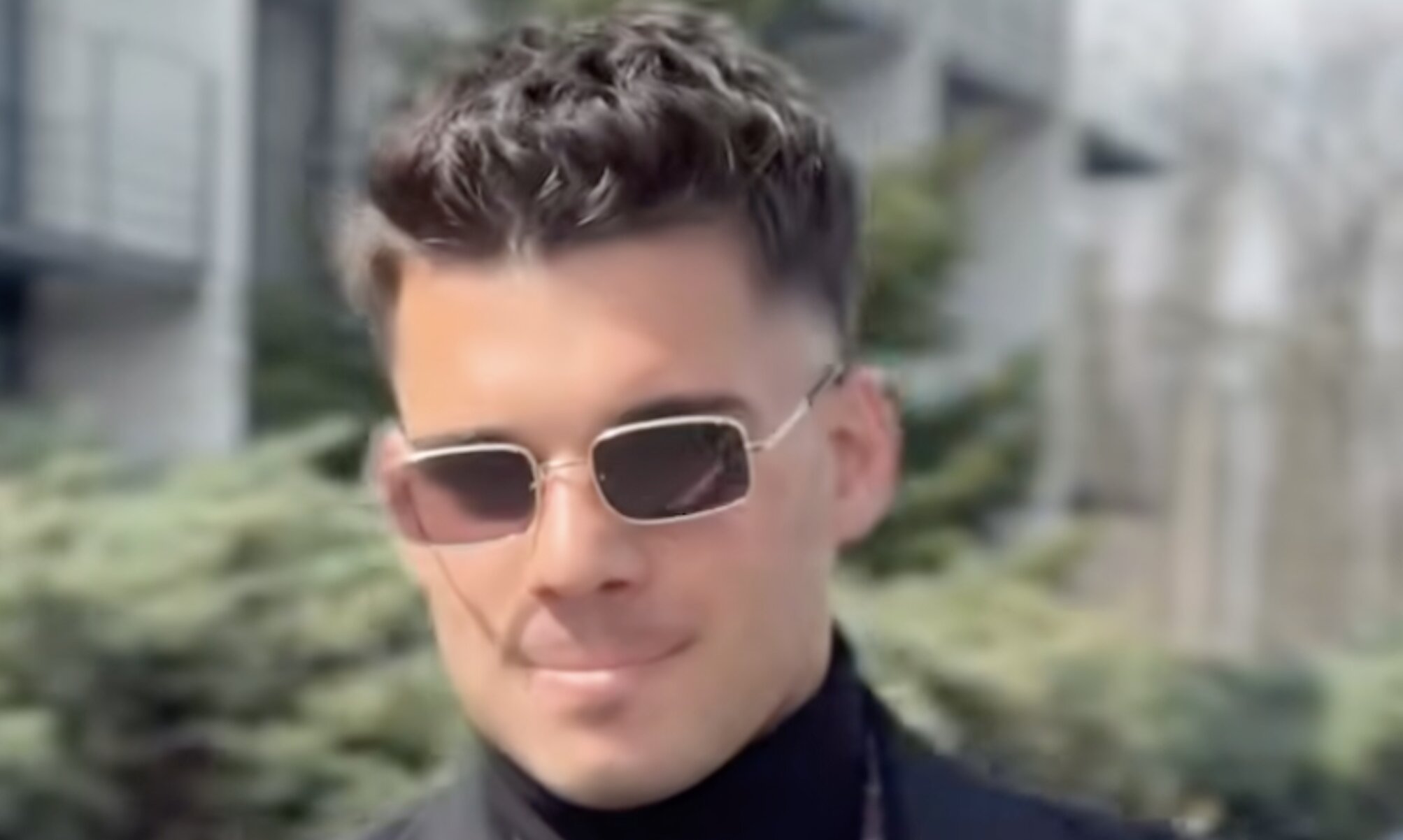 Ianis Hagi aparitie spectaculoasa la reunirea Romaniei. Cum a venit imbracat fiul „Regelui