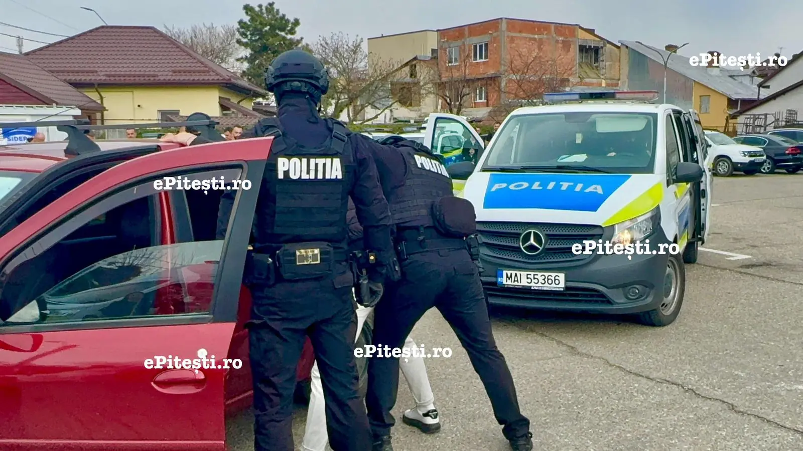 Cunoscut manelist săltat de mascați! Sunt acuzații extrem de grave!