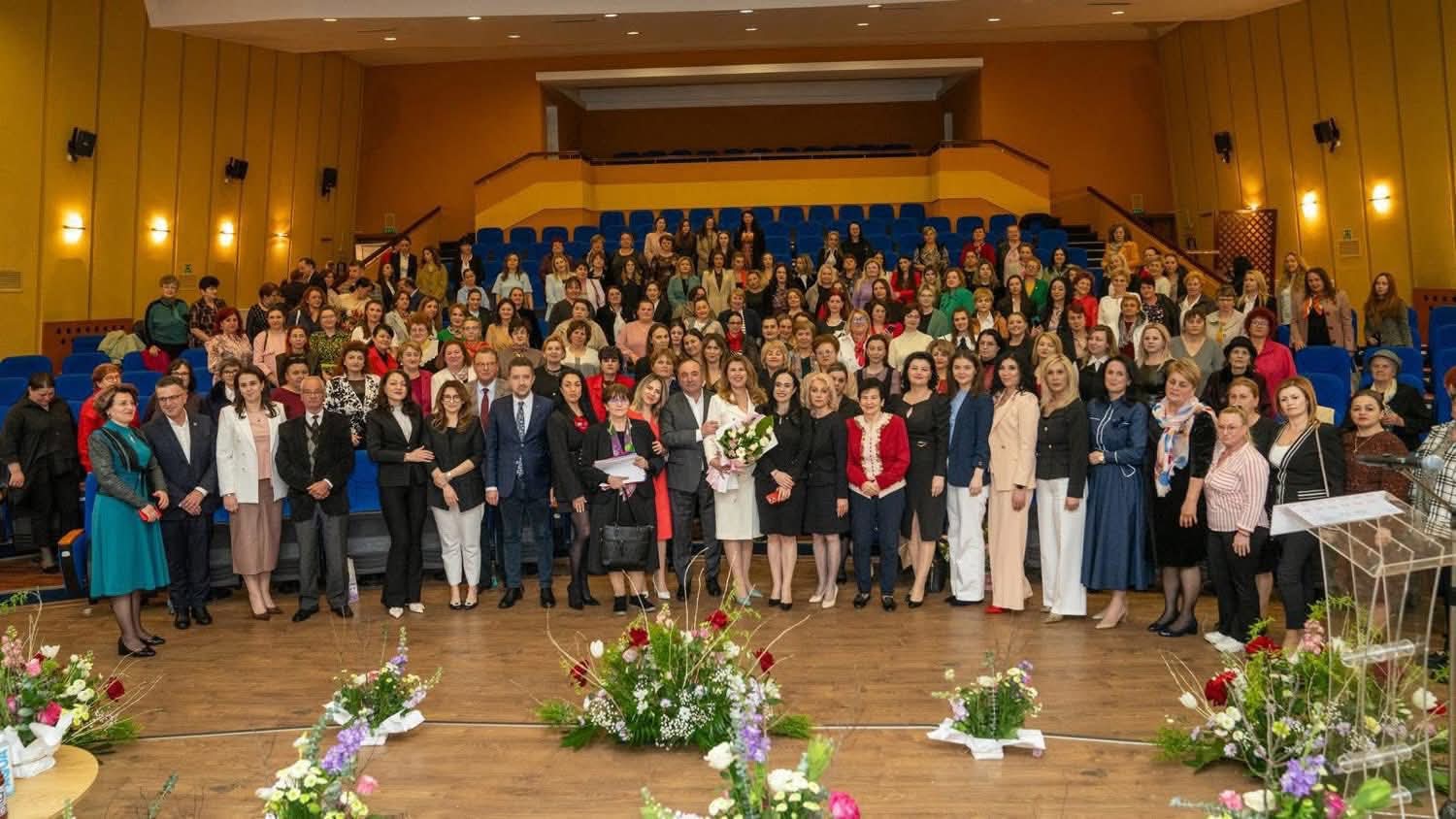 Simona Bucura Oprescu: „OFSD – Umanitate și competență pentru o Românie pe mâini bune!”