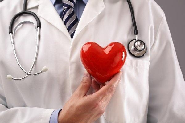 Alertă în spitalele din România! Cine ne mai salvează inima?  Județ care a rămas fără medici specialiști!
