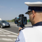 Coșmarul șoferilor a devenit realitate! Noile radare care te „văd” prin parbriz ajung în Europa: Nu mai scapi doar cu amenda de viteză!