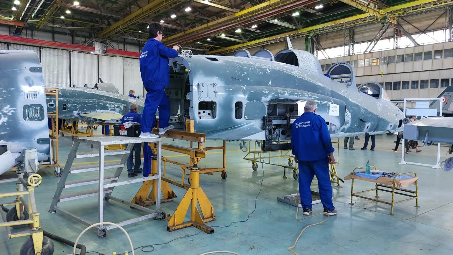 Dezastru total pentru mândria aviației românești! Motivul incredibil pentru care Fabrica de Avioane Craiova este la un pas de faliment chiar acum