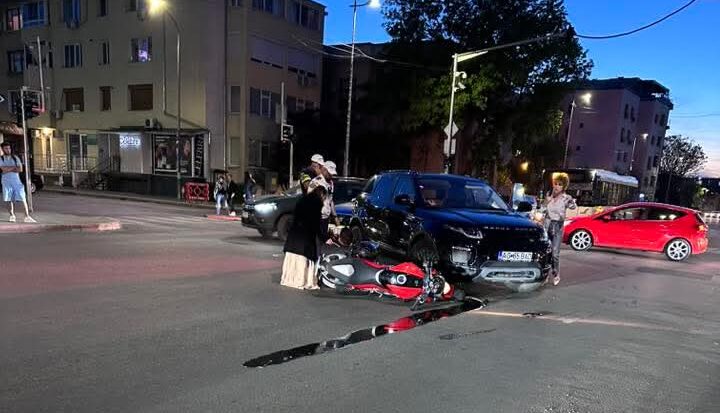 Impact violent între un Range Rover și o motocicletă în Pitești! Ce au descoperit paramedicii SMURD când au ajuns la fața locului!