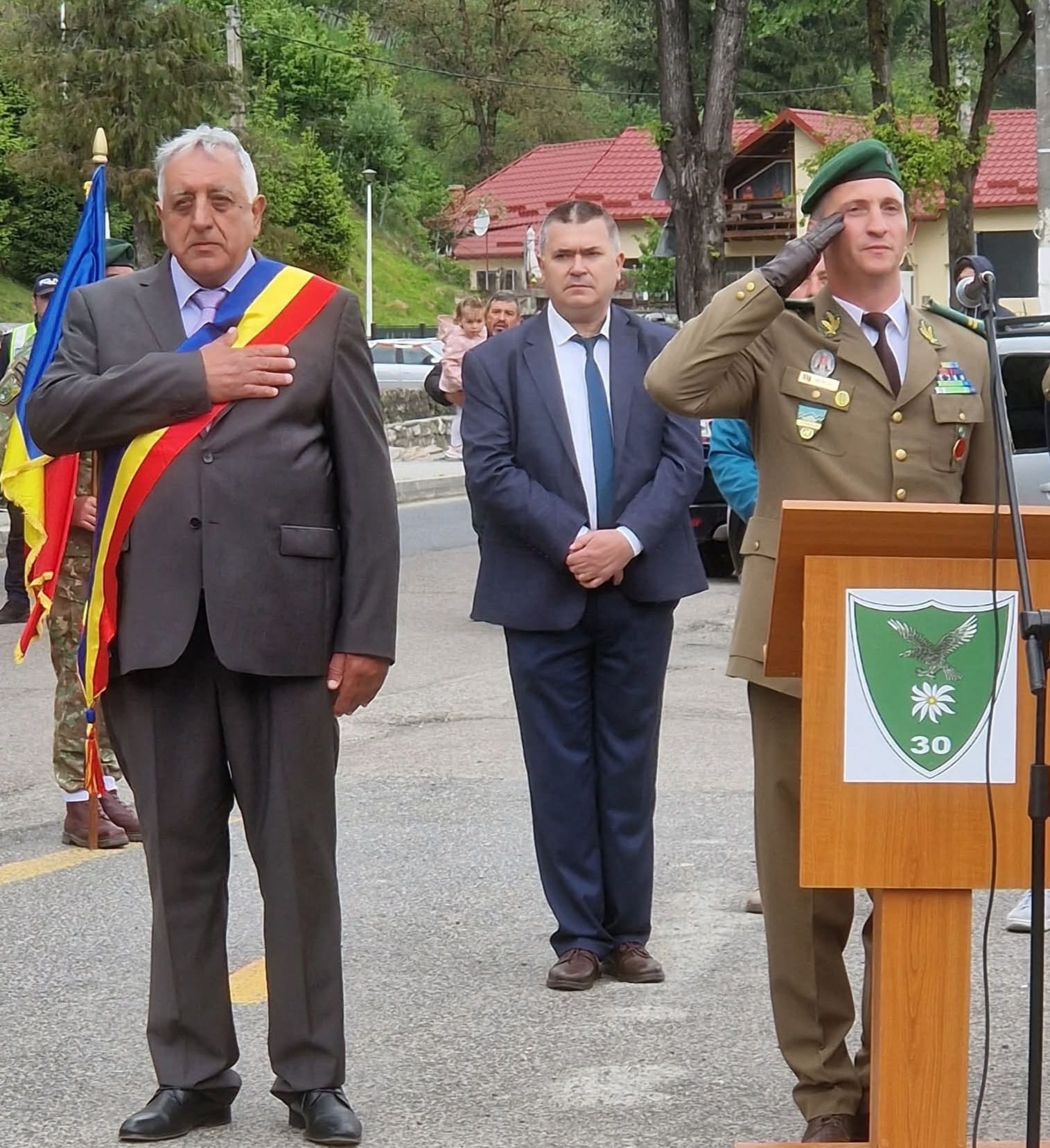 Incredibil ce s-a întâmplat la Rucăr! Momente de solemnitate de Ziua Eroilor