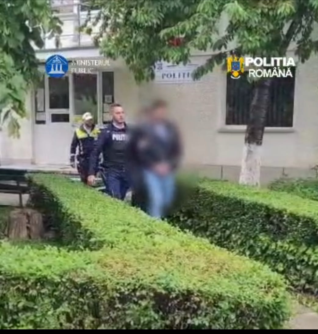 Urmărire ca în filme în Argeș! Ce a descoperit poliția după ce a blocat mașina unui tânăr