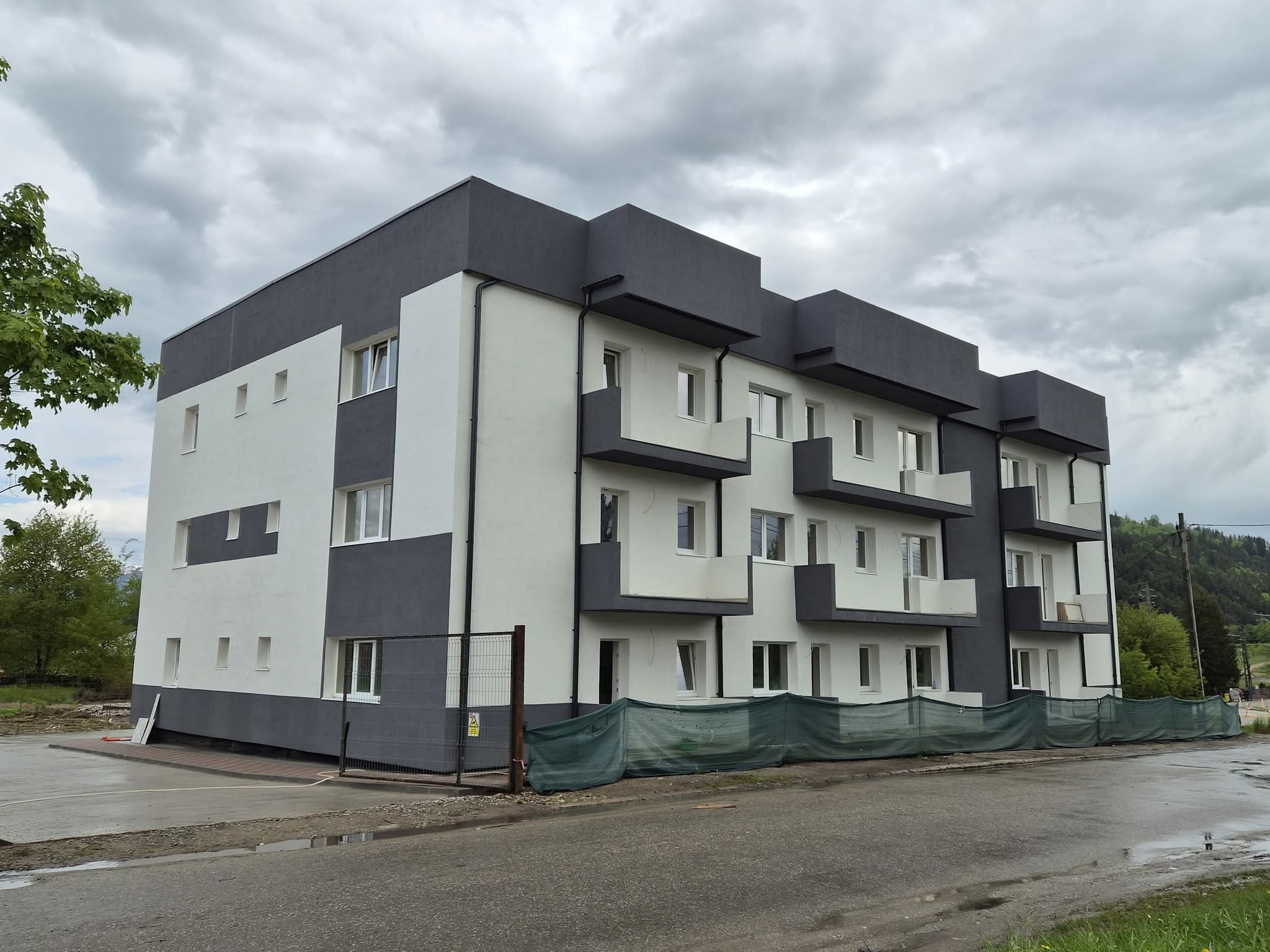 Lovitură pe piața imobiliară din Câmpulung! Ce se construiește pe un fost teren viran: Este unic după 1990!