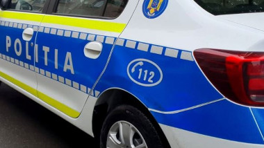 Scene de groază ! O tânără de 19 ani, răpită în plină stradă și urcată cu forța într-o dubă: Ce au descoperit polițiștii când au blocat vehiculul în trafic
