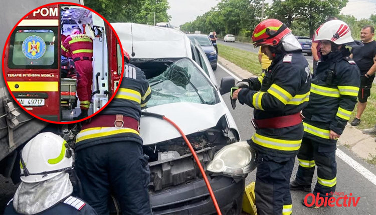 ALERTĂ! Un camion plin cu mașini a făcut prăpăd! Două persoane rănite!