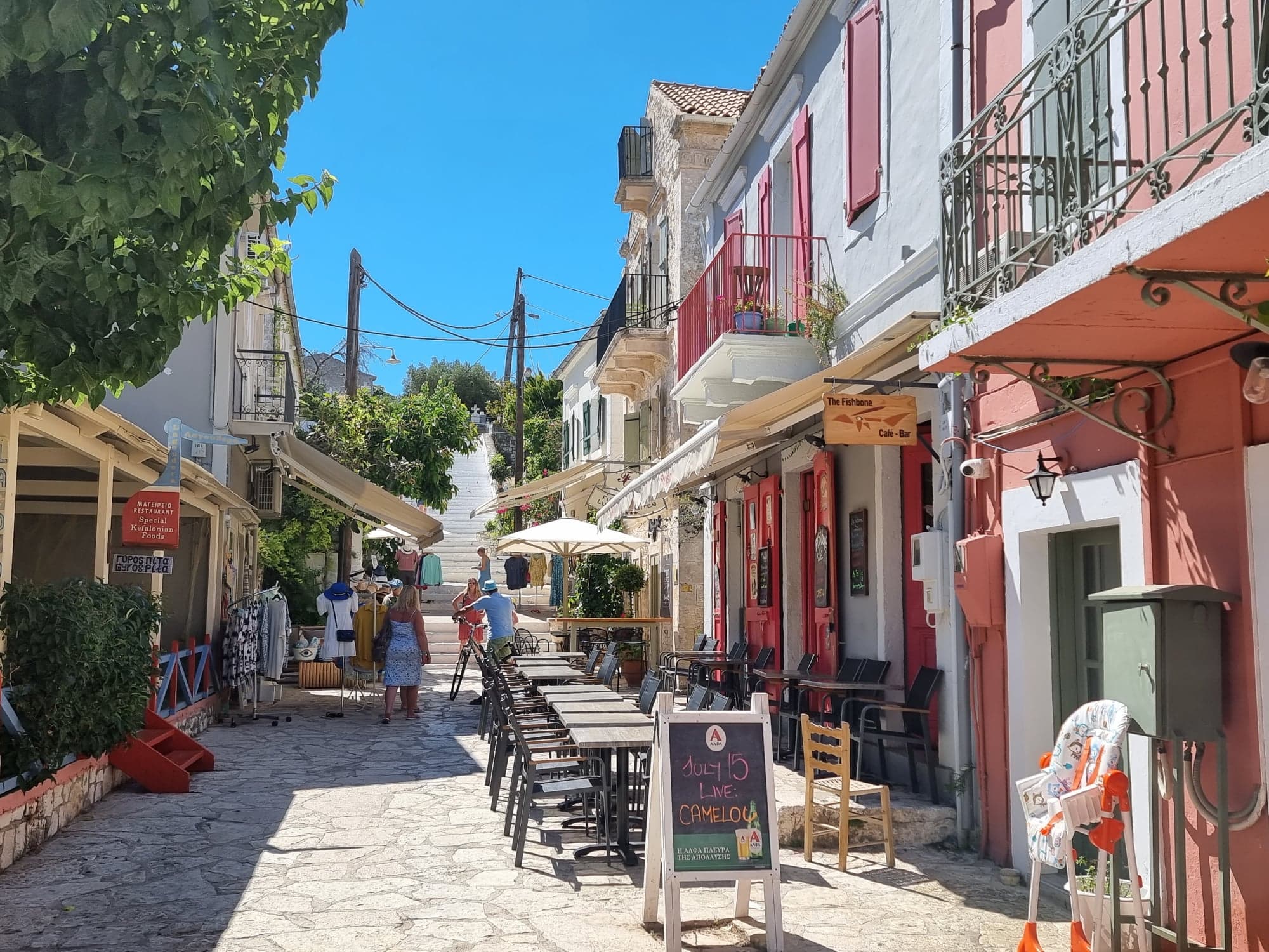 Incredibil! Satul din Grecia unde nimeni nu a mai fumat de 50 de ani: Secretul uluitor al localnicilor!