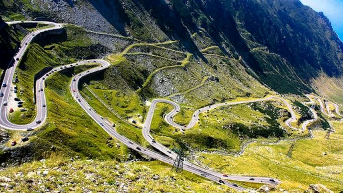 Transalpina s-a redeschis! Șoferii pot circula din nou pe cea mai înaltă șosea din România!