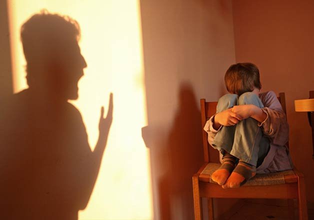 IADUL TRAIT DE DOI FRATI! Ce le făcea propriul tată întrece orice imaginație: Sentința care a lăsat pe toată lumea fără cuvinte!