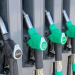 Șoc la pompă! Motorina atinge pragul psihologic de 10 lei: Anunțul care îi disperă pe șoferii români!