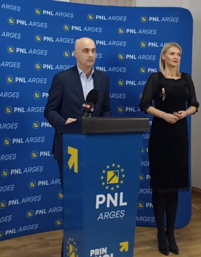 ULTIMĂ ORĂ! După Alina Gorghiu, cade și VECHEA ECHIPĂ. Primele demisii în PNL Argeș anunțate ACUM! 1 1 martie radu perianu si alina gorghiu 1