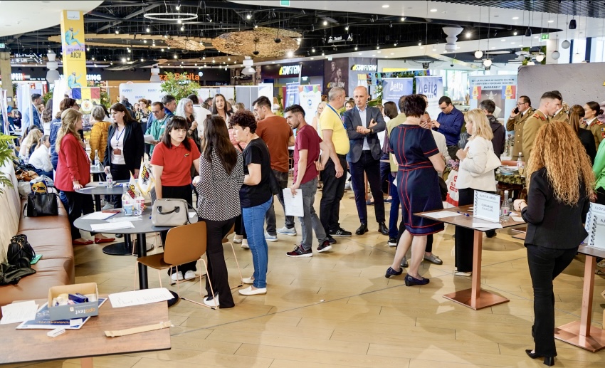AJOFM Argeș organizează Bursa Locurilor de Muncă! EVENIMENT important la Argeș Mall! Află când!