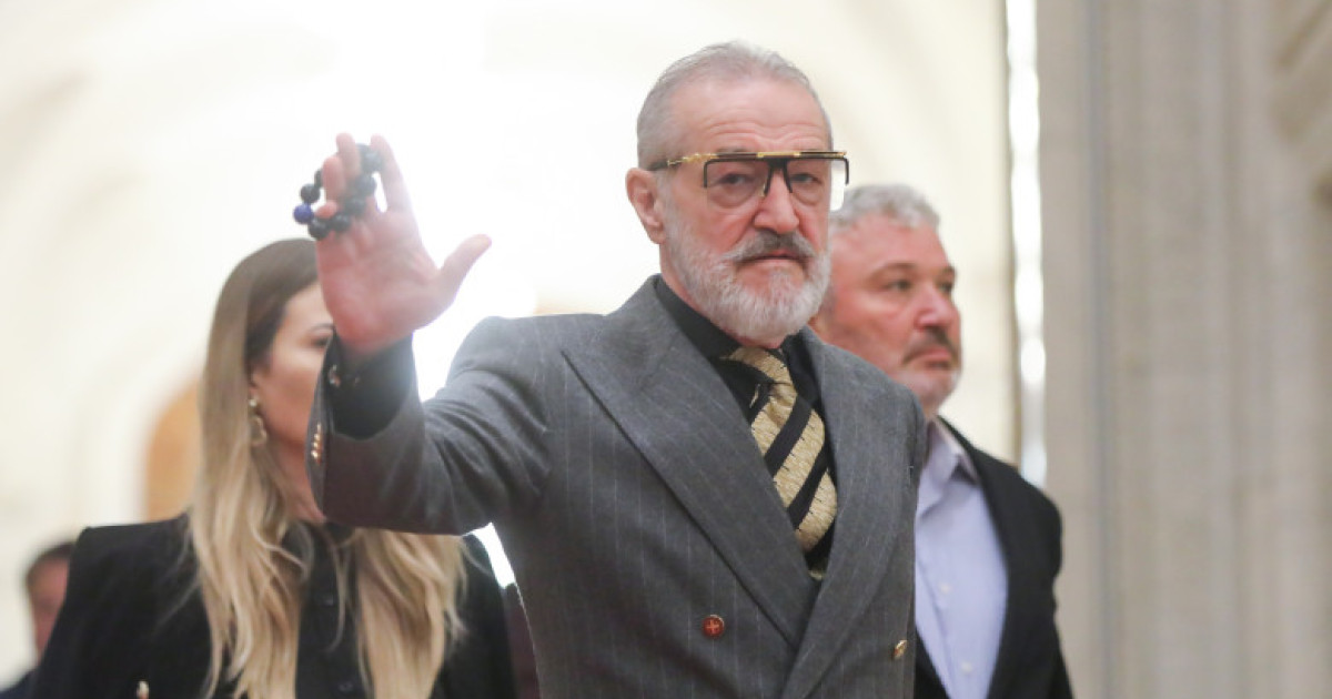Gigi Becali RUPE TĂCEREA! TRĂDAREA lui George Simion și ce i-a mărturisit Grindeanu: „Nu îmi vine să cred!”