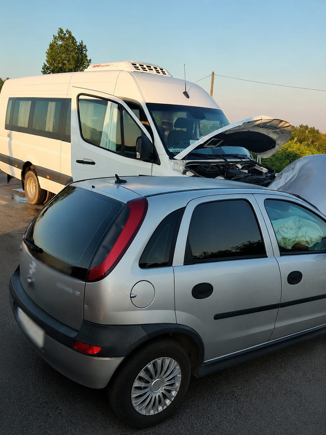 Alertă de ultimă oră pe autostrada A1! Microbuz spulberat în drum spre Pitești: Patru victime și desfășurare masivă de forțe!