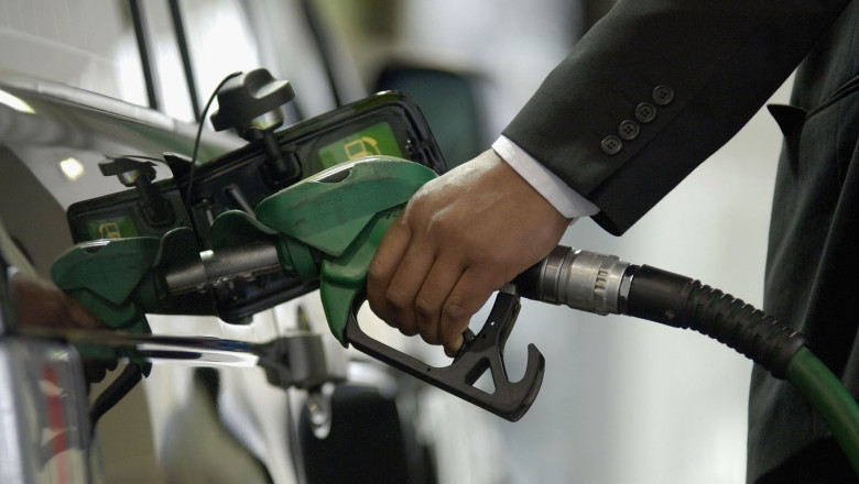 România, printre țările cu cele mai mari scumpiri la carburanți din UE. Prețul combustibililor a crescut puternic în ultimul an