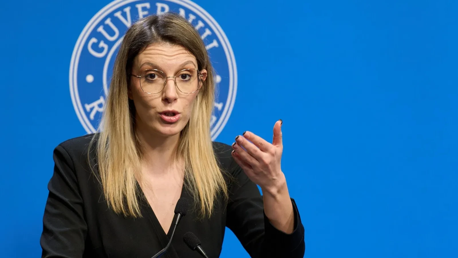 CUTREMUR TOTAL la Apele Române! Ministrul Mediului a tăiat în carne vie: DIRECTORUL a fost demis!