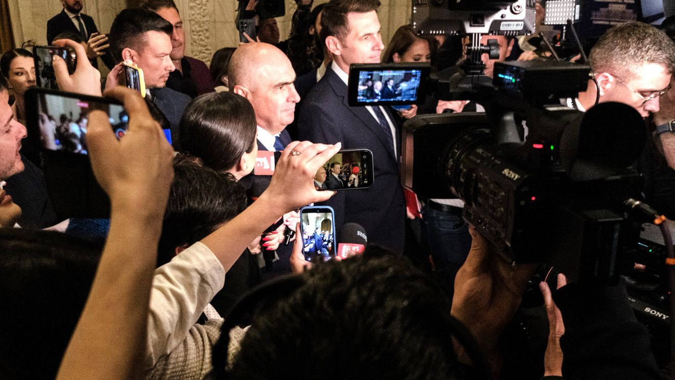 ACUM! 39 de voturi „pentru”, 10 „contra” și 5 „abțineri”! Bolojan îți PĂSTREAZĂ SUSȚINEREA partidului! FĂRĂ coaliție cu PSD!
