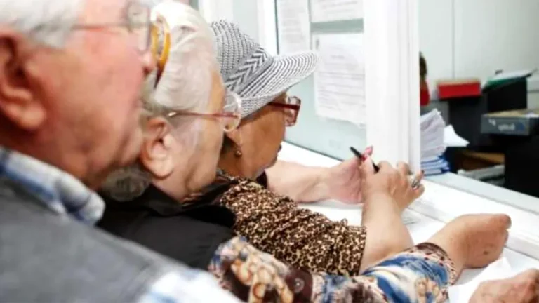 Anunț de ultimă oră pentru milioane de pensionari! Eugen Tomac a dezvăluit data exactă a majorării pensiilor: Condiția care schimbă totul!