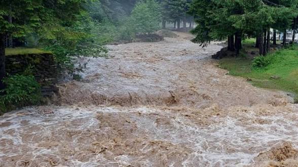 ALERTĂ de ULTIMĂ oră în ROMÂNIA! 12 JUDEȚE sunt în PERICOL de INUNDAȚII – AFLĂ care SUNT acestea….în PRIMUL comentariu!ALERTĂ de ULTIMĂ oră în ROMÂNIA! 12 JUDEȚE sunt în PERICOL de INUNDAȚII – AFLĂ care SUNT acestea….în PRIMUL comentariu!