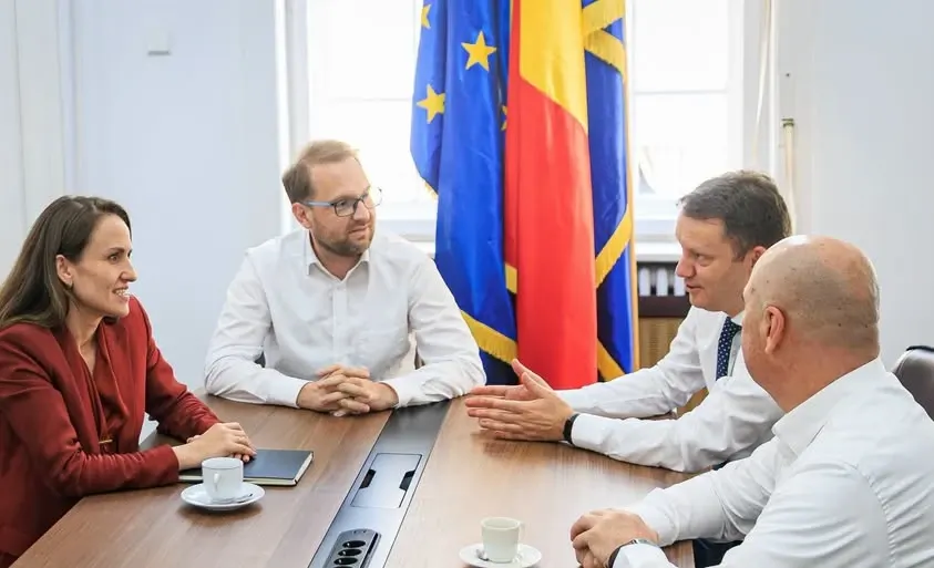 BOMBĂ pe scena politică! S-a format deja „Guvernul paralel”: Lovitură totală pentru Nicușor Dan chiar înainte de consultări!
