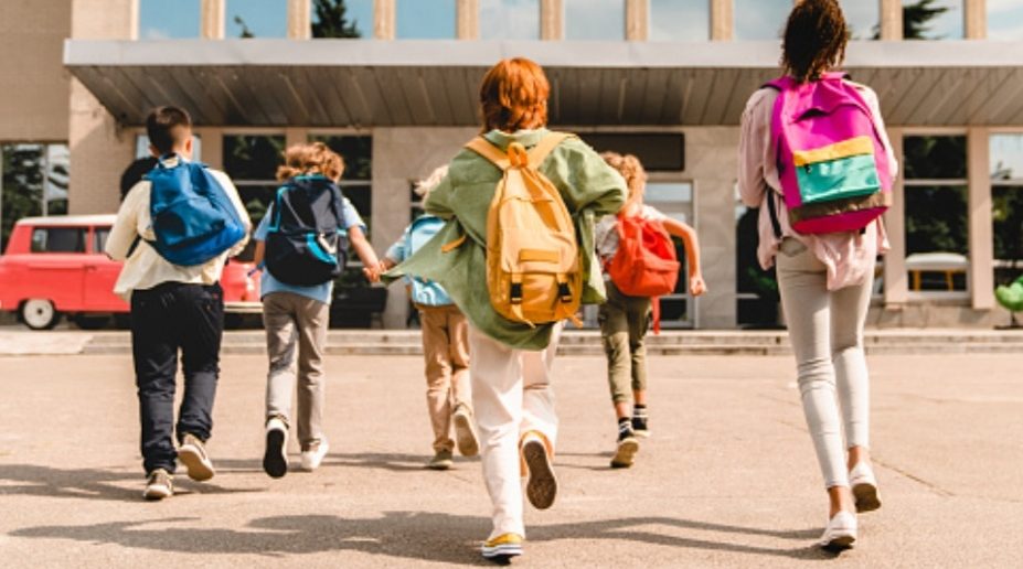 Vestea momentului pentru elevi și părinți! Când începe școala în 2026 și ce se schimbă radical la noul BAC