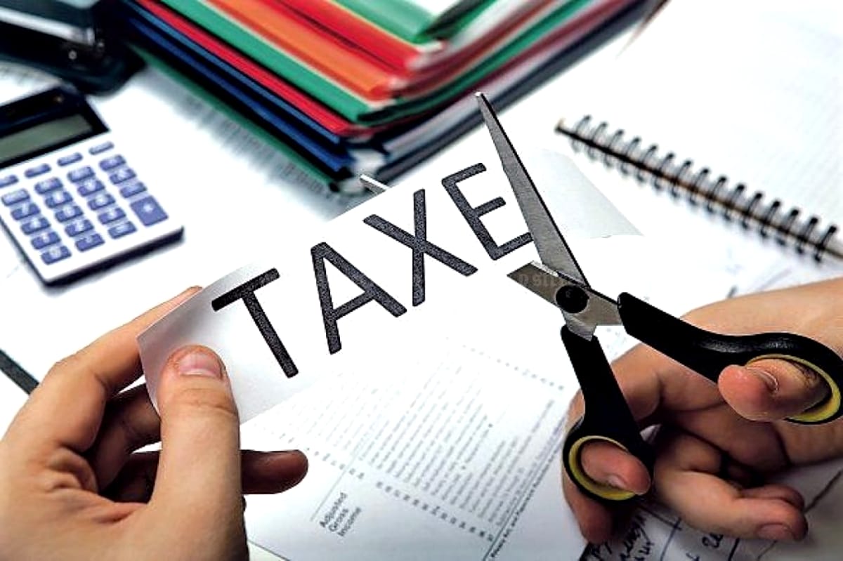 Vestea momentului pentru milioane de oameni! Taxa care se elimină din iulie. Cine nu mai plăteşte 18 euro pe lună