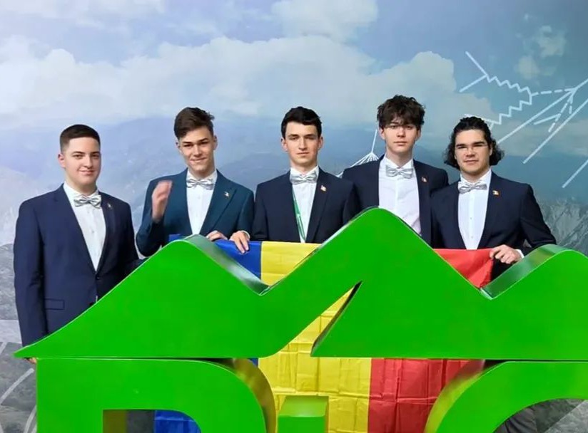 PERFORMANȚĂ de elită – Două MEDALII de AUR și trei de ARGINT la Olimpiada Internațională de Fizică din Columbia