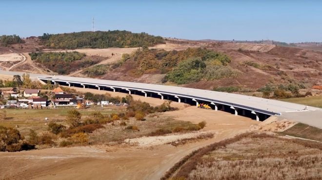 „VERIGA LIPSĂ A AUTOSTRĂZII TRANSILVANIA, APROAPE DE FINAL! Viaductele de la Nădășelu și Topa Mică avansează decisiv”