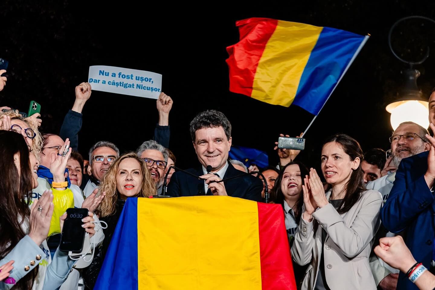 BOMBĂ POLITICĂ! Nicușor Dan, întrebat dacă este „omul PSD”. Răspunsul enigmatic al președintelui stârnește controverse
