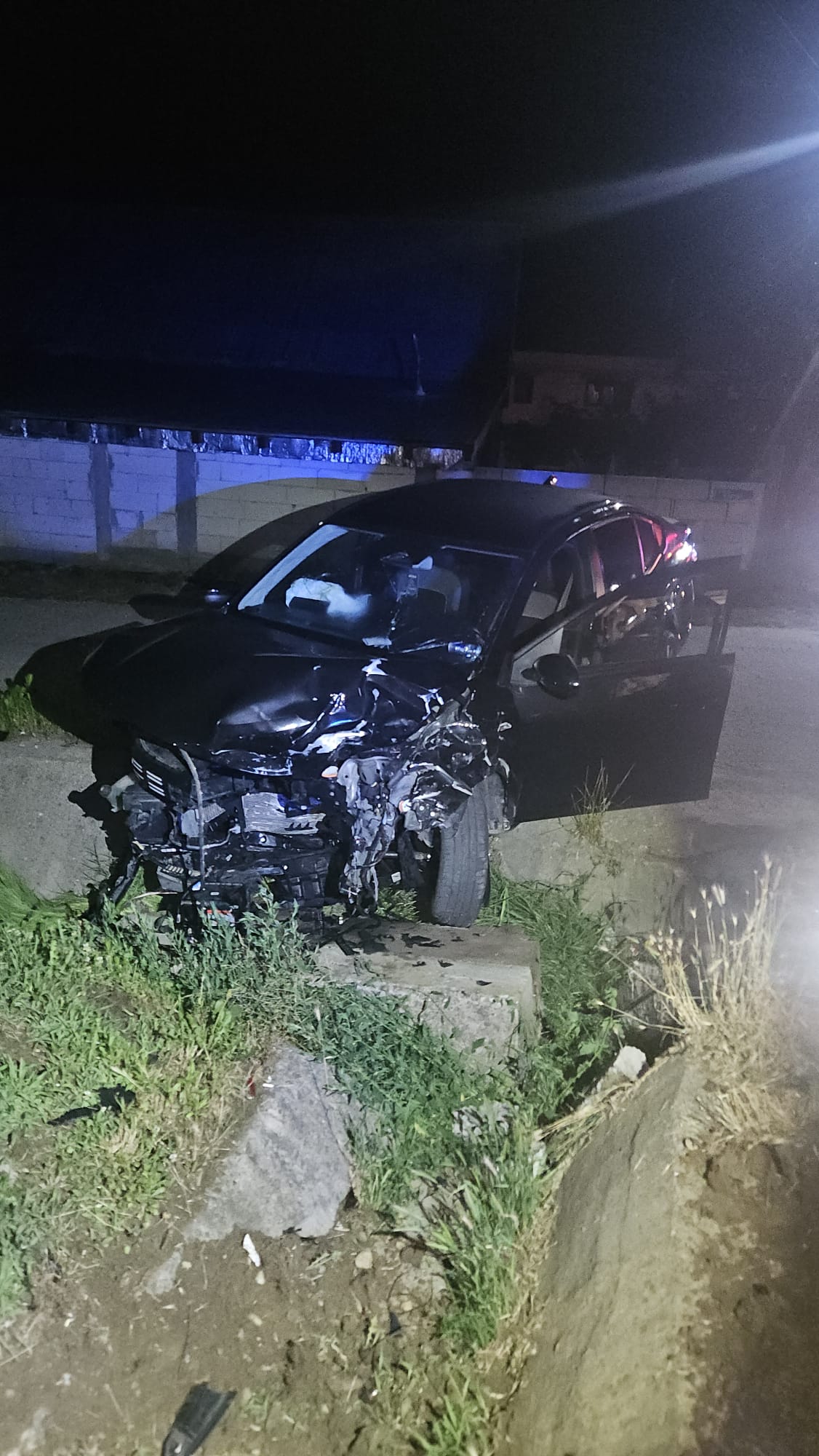 „TRAGEDIE! Accident grav: doi tineri, la un pas de moarte în urma impactului violent”