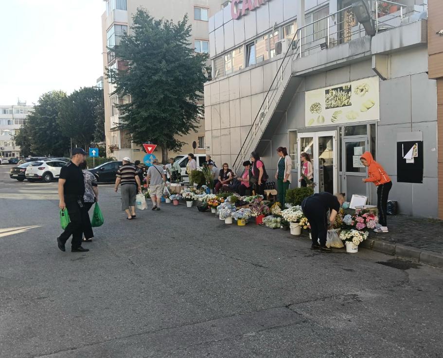 ACȚIUNE DE AMPLOARE ÎN PITEȘTI! Comercianți ambulanți amendați în urma controalelor din zona piețelor