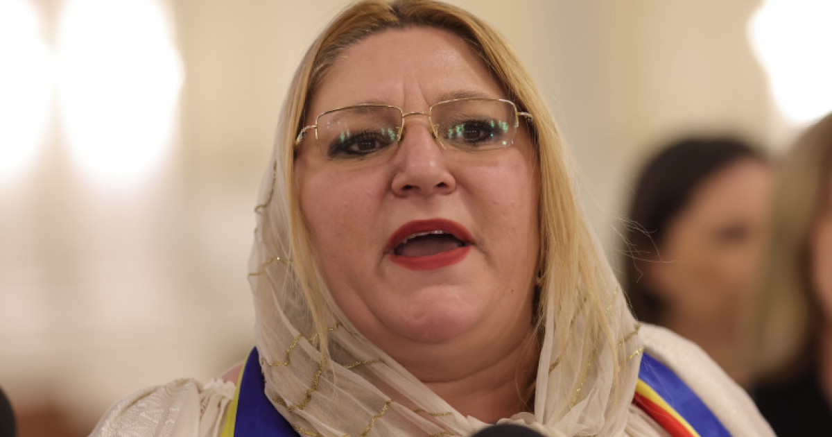Primul mesaj al Dianei Șoșoacă după accident: „Îi mulțumesc lui Dumnezeu că eu și fiica mea suntem în viață”