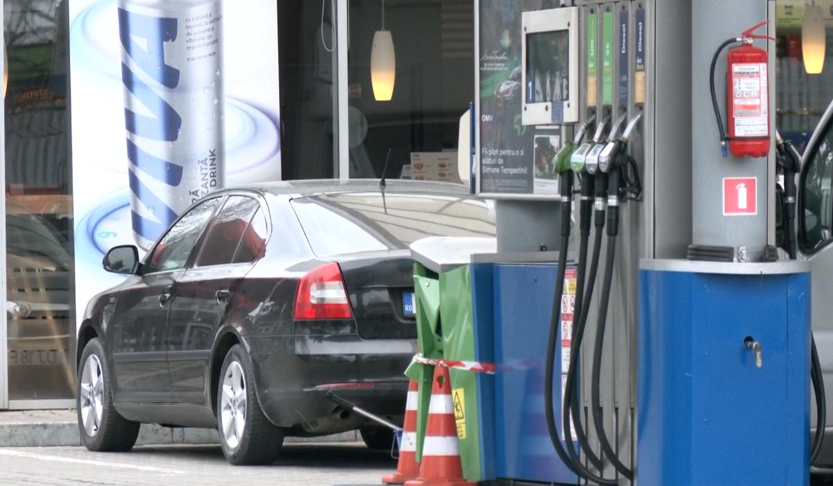 PREȚURI carburanți joi, 23 iulie. Cât PLĂTESC șoferii din Pitești pentru benzină și motorină. Unde sunt cele mai MICI tarife din România?