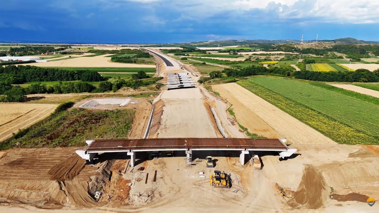 Veste uriașă pentru toți șoferii! Se deschide autostrada mult mai devreme. Până unde vom circula din decembrie?
