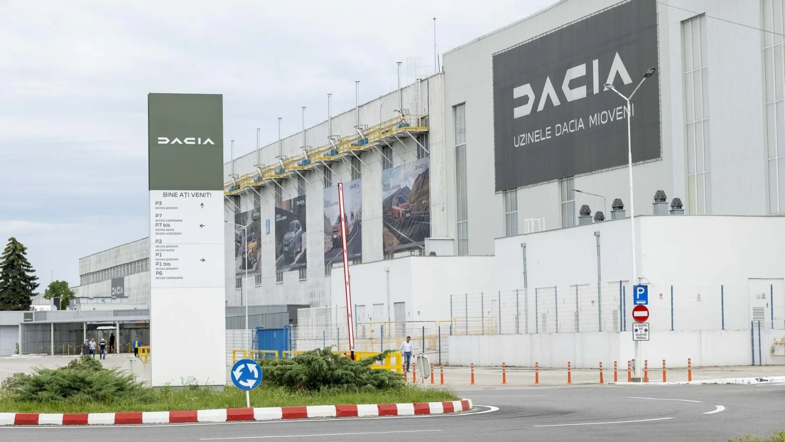 Cutremur în industria auto: Dacia, la un pas de prăbușire financiară! Anul 2026 aduce un verdict implacabil pentru gigantul de la Mioveni