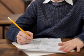 INCREDIBIL! A contestat nota la Evaluarea Națională și a rămas șocat când a primit rezultatul! Diferență IMENSĂ!