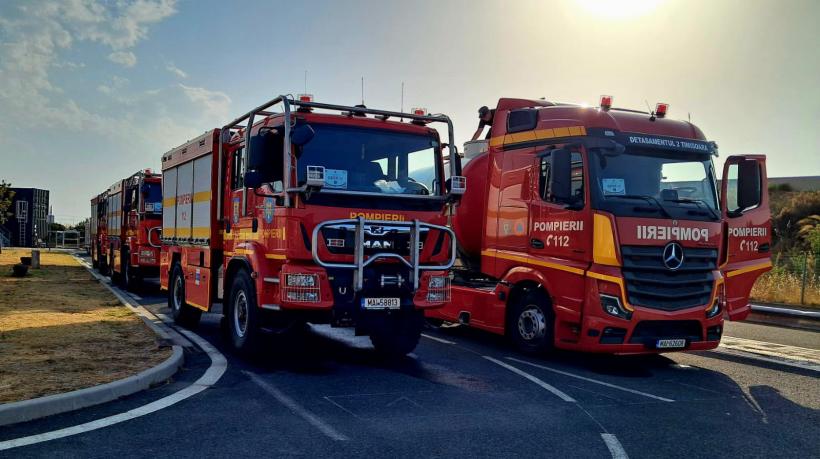 ACUM! EXPLOZIE urmată de INCENDIU la o fabrică de mobilă! A fost activat Planul Roșu de intervenție!