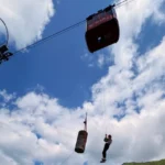 CLIPE DE COȘMAR ÎN MUNȚII FĂGĂRAȘ! Defecțiune la telecabina de la Bâlea, turiști blocați la înălțime
