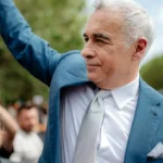 S-a aflat!!! Călin Georgescu a turnat un film la Izbiceni, și-a adus propriii comercianți și legume